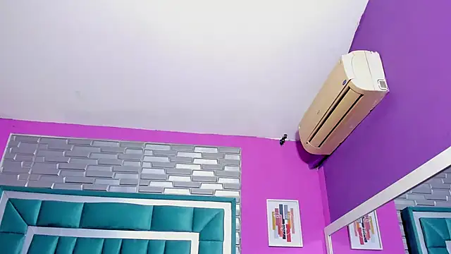 LORENSCOLLINS online show from February 21, 2026, 1:45 pm