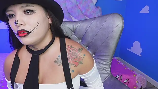 miss keisi online show from October 31, 2025, 5:58 pm