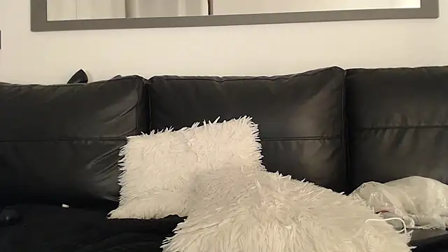 Doroty clelia online show from February 7, 2025, 5:18 pm