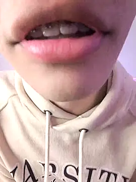 Snapshot of Dmitri_Aksnes chatting on March 28, 2026, 7:57 pm Dmitri Aksnes online show from March 28, 2026, 7:57 pm