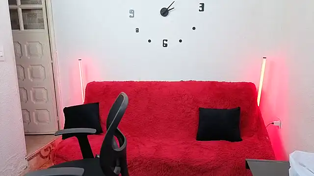  sweetcarla online show from February 12, 2026, 7:20 pm