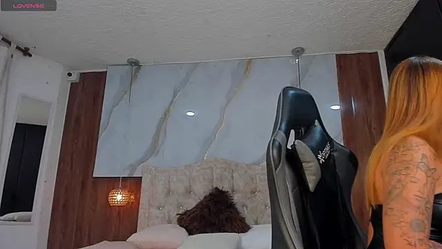 mia 18v online show from November 6, 2025, 5:36 pm