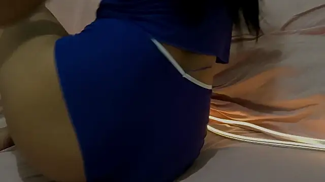 Atyssa online show from March 12, 2026, 4:29 am