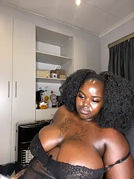 Snapshot of Honeycoco0211 chatting on March 24, 2026, 8:47 pm Honeycoco0211 online show from March 24, 2026, 8:47 pm