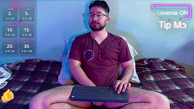 Snapshot of teddy_foster chatting on February 23, 2026, 1:41 pm teddy foster online show from February 23, 2026, 1:41 pm