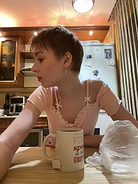 Snapshot of Crayzy_Luv chatting on March 13, 2025, 9:26 pm Crayzy Luv online show from March 13, 2025, 9:26 pm