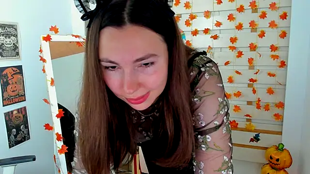 Lexy flower online show from October 30, 2025, 1:45 pm