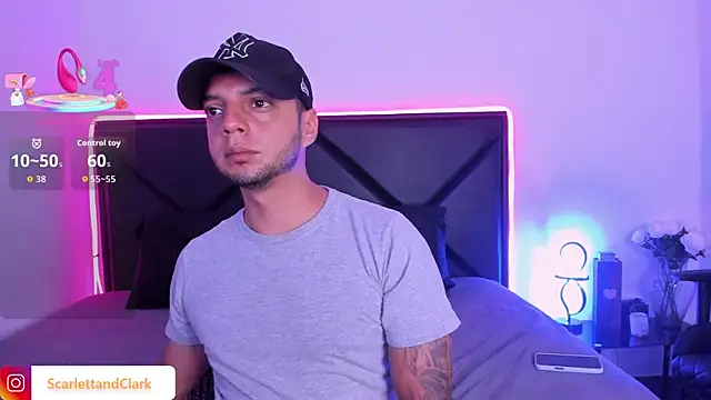 ScarlettAndClark online show from September 24, 2025, 5:55 am