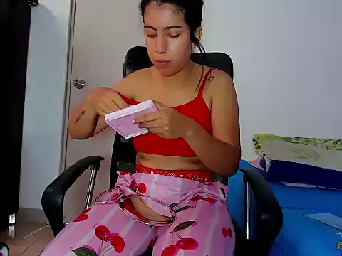 Snapshot of skinnyanai2 chatting on January 6, 2026, 3:16 pm skinnyanai2 online show from January 6, 2026, 3:16 pm