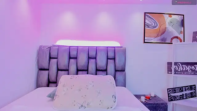 Snapshot of martina_mancini chatting on February 1, 2025, 12:26 pm martina mancini online show from February 1, 2025, 12:26 pm