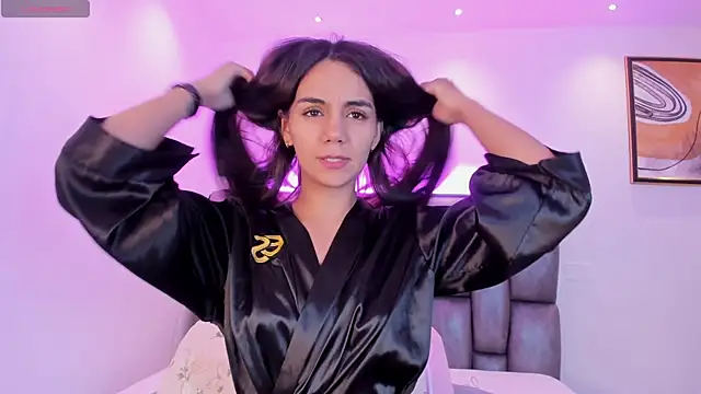 Snapshot of martina_mancini chatting on February 12, 2025, 5:16 pm martina mancini online show from February 12, 2025, 5:16 pm