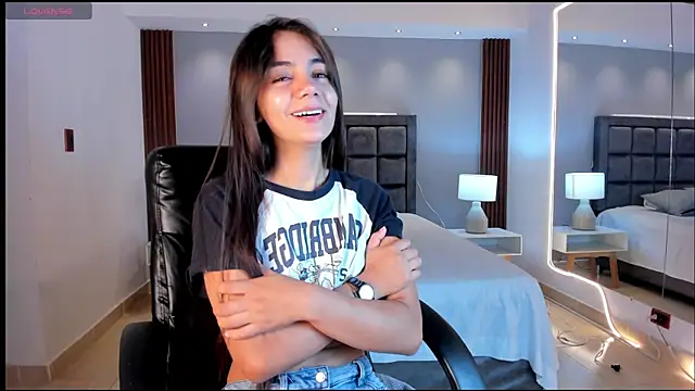 Snapshot of martina_mancini chatting on February 21, 2025, 1:00 pm martina mancini online show from February 21, 2025, 1:00 pm