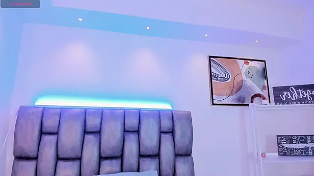 Snapshot of martina_mancini chatting on September 9, 2025, 12:15 pm martina mancini online show from September 9, 2025, 12:15 pm