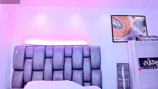 Snapshot of martina_mancini chatting on October 17, 2025, 12:52 pm martina mancini online show from October 17, 2025, 12:52 pm