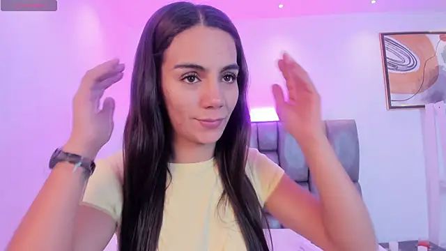 Snapshot of martina_mancini chatting on December 18, 2025, 11:38 am martina mancini online show from December 18, 2025, 11:38 am