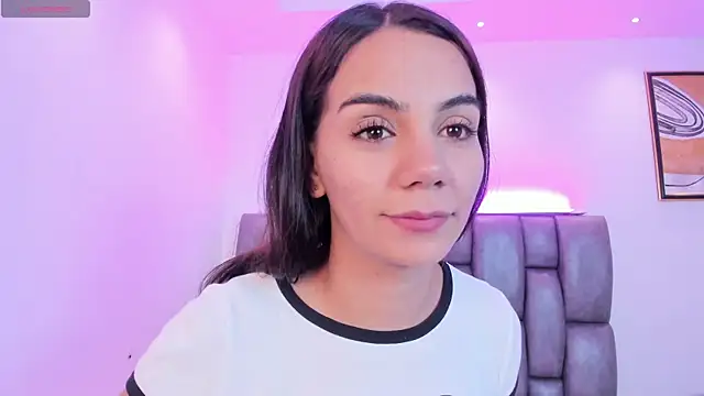 Snapshot of martina_mancini chatting on January 6, 2026, 12:09 pm martina mancini online show from January 6, 2026, 12:09 pm