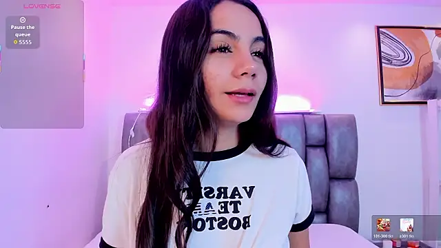 Snapshot of martina_mancini chatting on February 11, 2026, 12:32 pm martina mancini online show from February 11, 2026, 12:32 pm