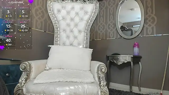 Snapshot of Janna_Rousse_ chatting on January 24, 2025, 11:48 am Janna Rousse online show from January 24, 2025, 11:48 am