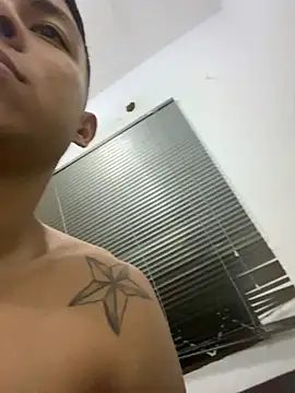 aalan foxter online show from December 24, 2024, 2:43 am