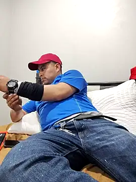 Potro23hotzen online show from November 11, 2025, 8:31 pm