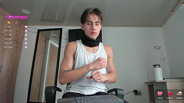 manucute 23  online show from March 6, 2025, 2:51 pm