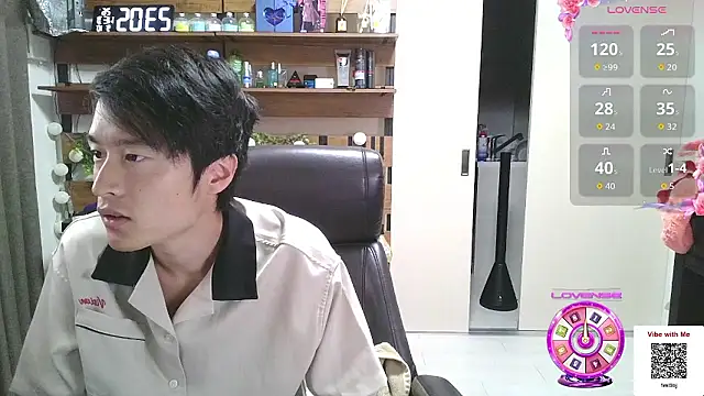 Snapshot of IroManager chatting on September 10, 2025, 2:06 pm IroManager online show from September 10, 2025, 2:06 pm