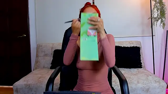 Snapshot of Irina_bx chatting on February 13, 2026, 9:55 pm Irina bx online show from February 13, 2026, 9:55 pm