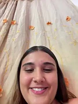 Snapshot of Magic-Smilee chatting on January 6, 2025, 4:26 am Magic-Smilee online show from January 6, 2025, 4:26 am