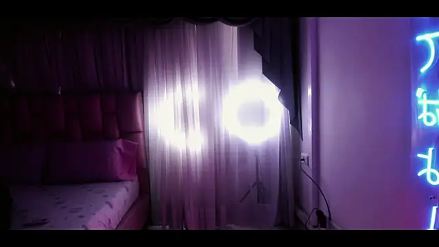 albaismynameX online show from January 21, 2025, 12:18 pm