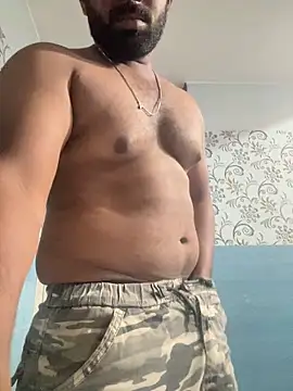 Handsomehunk 4U online show from December 9, 2024, 4:47 pm