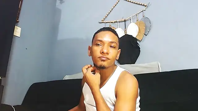 Grandeygruesa1 online show from April 18, 2026, 6:39 am