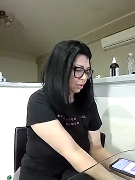 Milf Abigail online show from February 3, 2026, 3:15 am