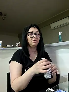 Milf Abigail online show from February 21, 2026, 2:01 am