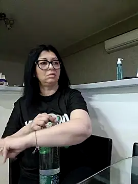 Milf Abigail online show from May 11, 2026, 12:05 am
