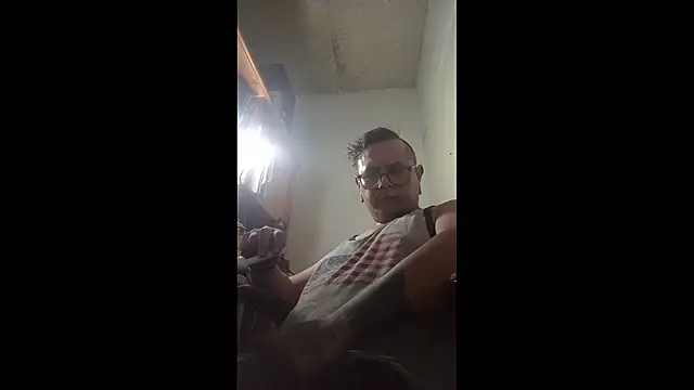 AlanDickson online show from November 11, 2025, 10:37 am