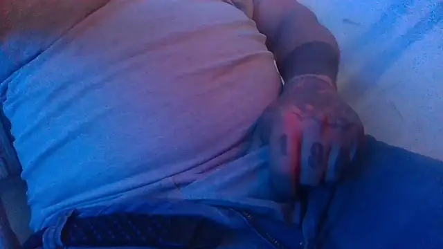 Snapshot of AlanDickson chatting on February 9, 2026, 7:45 am AlanDickson online show from February 9, 2026, 7:45 am