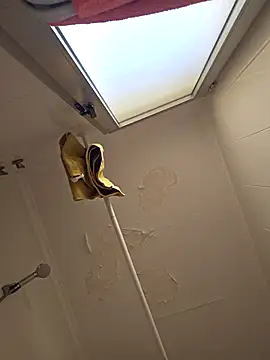 Snapshot of polla_calientes47 chatting on September 12, 2025, 2:39 pm polla calientes47 online show from September 12, 2025, 2:39 pm