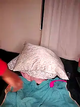 Bella kiki online show from January 2, 2025, 8:46 pm