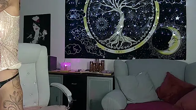 Snapshot of SexxyLiviaa chatting on December 31, 2024, 4:46 pm SexxyLiviaa online show from December 31, 2024, 4:46 pm