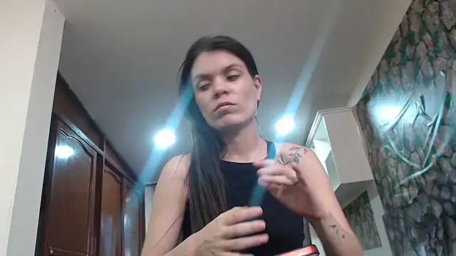 Snapshot of Karla_sweed chatting on March 13, 2025, 11:05 pm Karla sweed online show from March 13, 2025, 11:05 pm