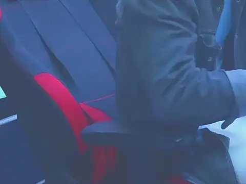 BodyandlegginLover online show from March 5, 2025, 4:34 am