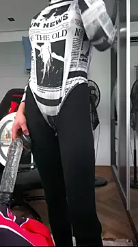 BodyandlegginLover online show from September 26, 2025, 8:18 am