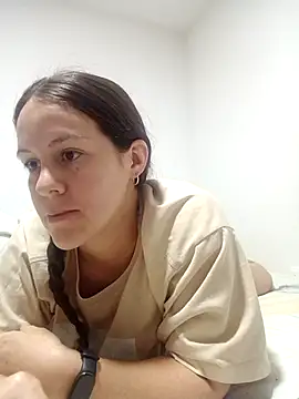 Snapshot of AURORA_FRANKLIN chatting on February 16, 2026, 11:12 pm AURORA FRANKLIN online show from February 16, 2026, 11:12 pm