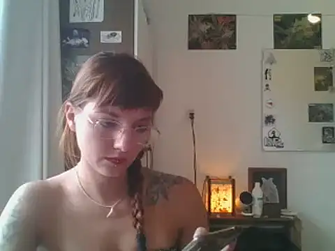 SweetyBabyDemon online show from December 19, 2024, 8:13 pm