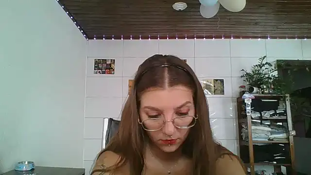 SweetyBabyDemon online show from March 12, 2026, 2:01 pm