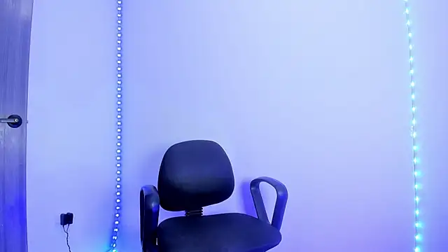 Snapshot of Master_Rimay chatting on November 10, 2025, 11:48 pm Master Rimay online show from November 10, 2025, 11:48 pm