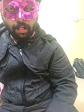 GlassBarge9 online show from November 16, 2025, 5:29 pm