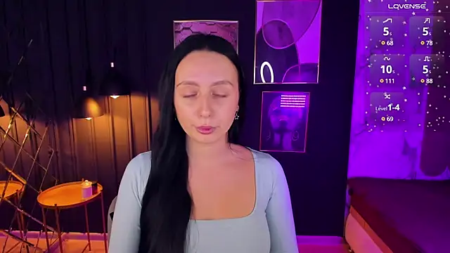 Christy Calypso online show from December 23, 2024, 7:52 pm