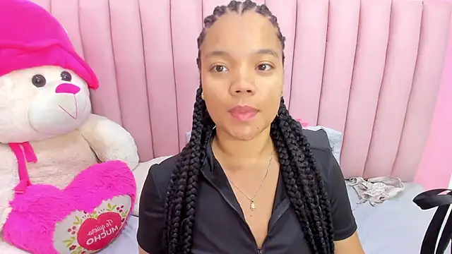 ISABELLA 020 online show from April 10, 2026, 1:16 pm