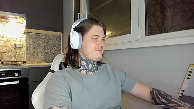 Snapshot of _torfin_ chatting on December 5, 2024, 8:44 pm torfin online show from December 5, 2024, 8:44 pm